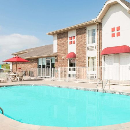 Boarders Inn And Suites By Cobblestone Lamar Missouri Εξωτερικό φωτογραφία