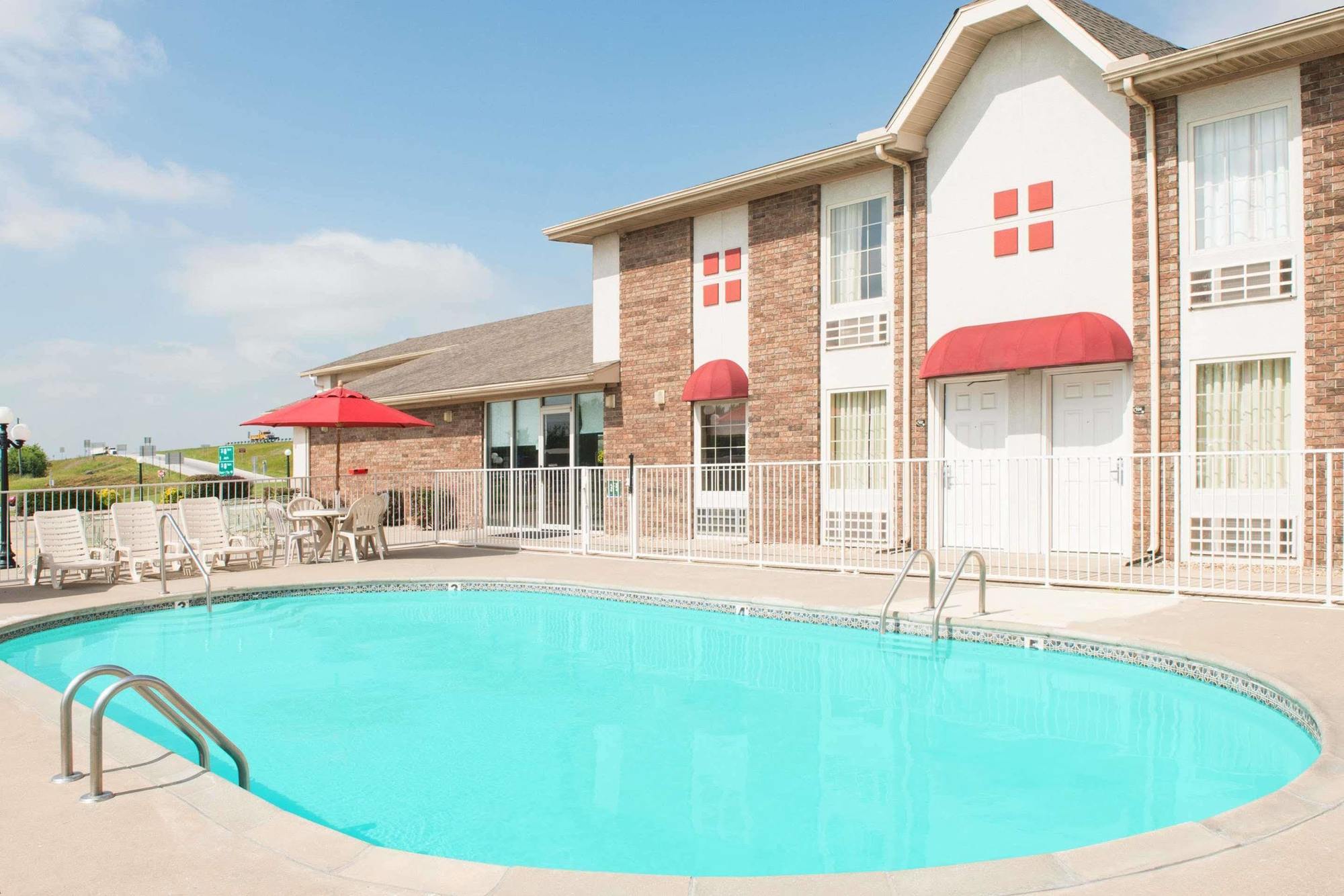 Boarders Inn And Suites By Cobblestone Lamar Missouri Εξωτερικό φωτογραφία